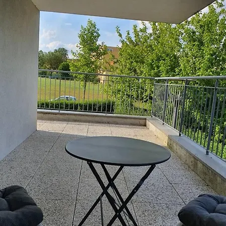 דירה Contemporain Renove A Neuf Avec Cuisine Equipe - Val De Reuil