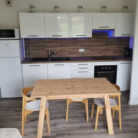 Contemporain Renove A Neuf Avec Cuisine Equipe - Val De Reuil דירה